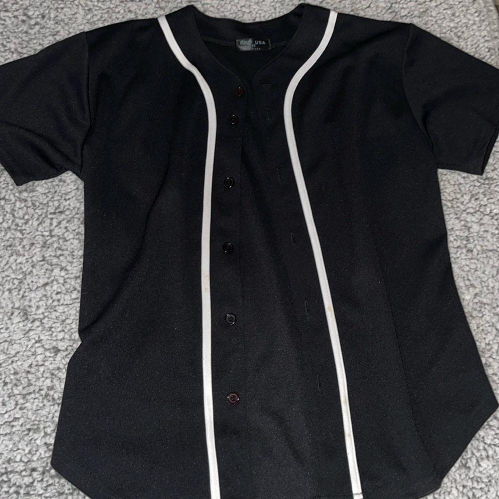 Men’s baseball jersey